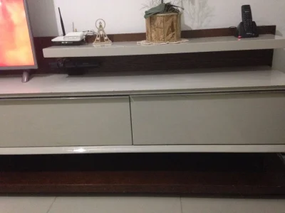 Rack Laqueado em Madeira de Demoliçao