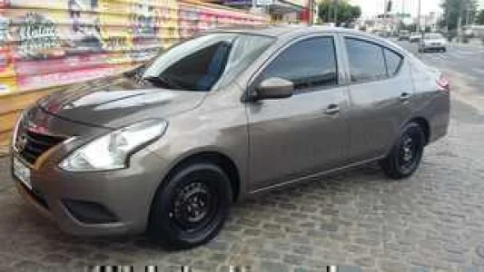 Nissan Versa 1.6 16v Sl 2016