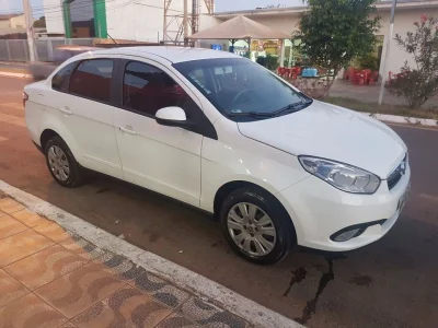 Grand Siena Attractive 1.4 Evo Flex