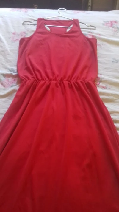 Vestidos Longos nas Cores Vermelho e Azul Marinho Estampado