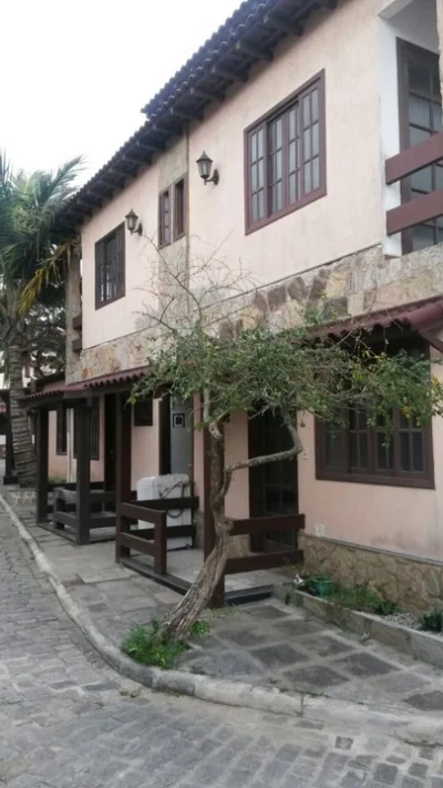 Casa de 02 Quartos no Bairro da Rasa em Búzios