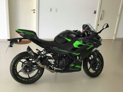 Linda Novinha Ninja400 Ebony