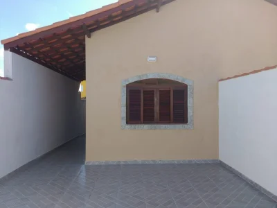 Casa Próxima de Escolas, Comércios em Itanhaém SP