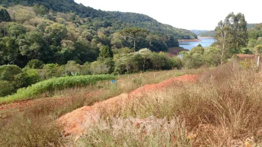 Belíssimo Terreno para Chácara com Acesso ao Lago