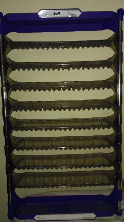 Vendo Estante de Esmalte