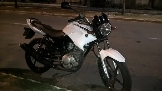 Vendo Yamaha 125 Branca 2015