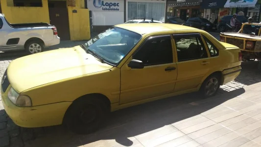 Volkswagen Santana 1.8 Mi (álcool) 2004