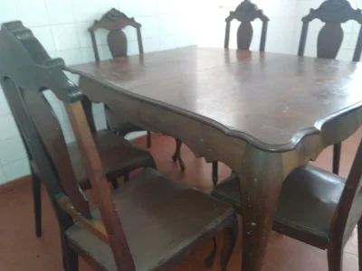 Mesa e Cadeira Madeira