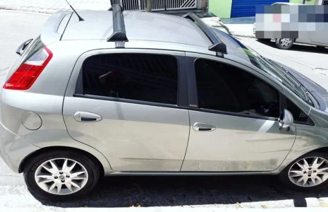 Fiat Punto Essence 1.6 16v (flex) 2012