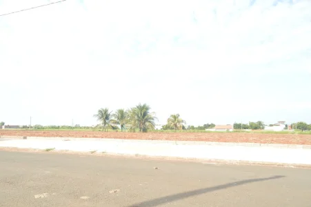 Vendo Terrenos de 1000 m2 Próximo ao Rio Paraná