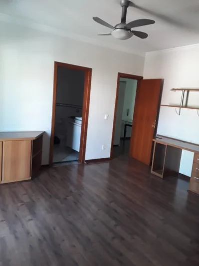 Alugo Quarto Individual p/ Estudante Prox ao Extra Campolim