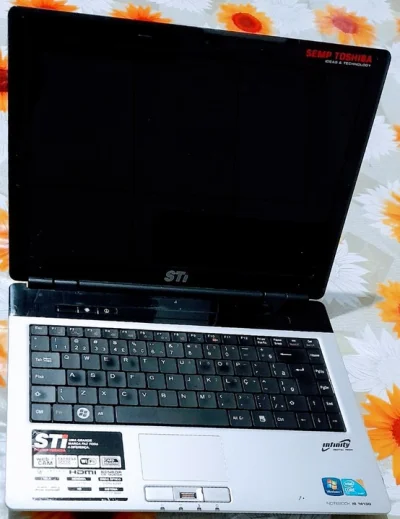 Notebook Semp Toshiba