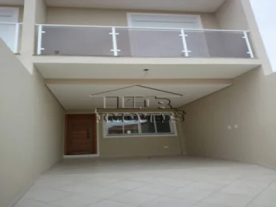 Sobrado com 3 Dorms em São Paulo - Vila Marari por 590 Mil