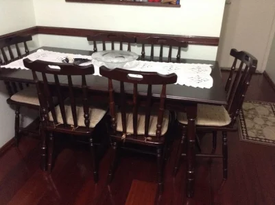 Mesa com 6 Cadeiras