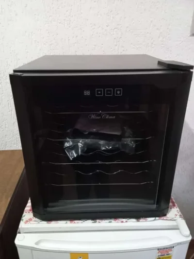 Climatizadora de Vinhos Wine Clima 16 Garrafas 110v