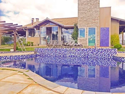 Linda Casa de Campo em Condominio Fechado