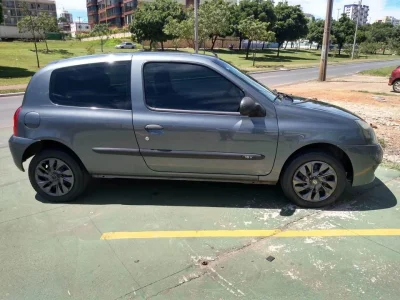 Renault Clio 1.0 16v (flex) 2p 2012