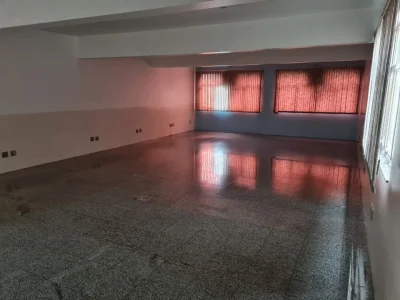 Sala Comercial à Venda