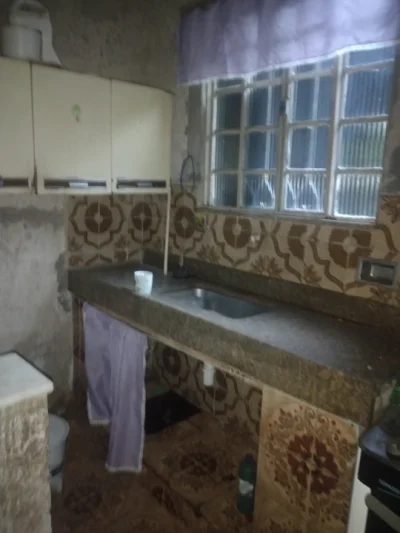 Alugo Sobrado