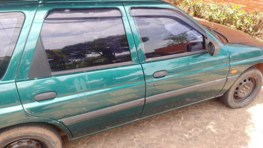 Carro com Muito Espaço