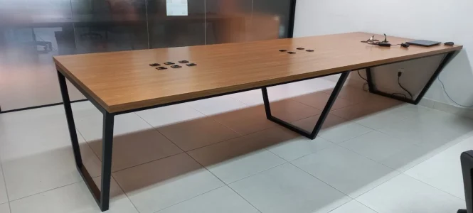 Mesa no Tamanho 3,80m X 1,30m R$950,00