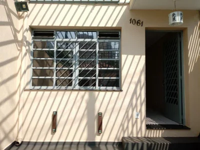 Sobrado com 2 Dorms em São Paulo - Vila Paulista por 2.5 Mil para Alugar