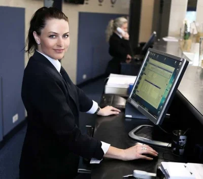 Contrata-se Recepcionista