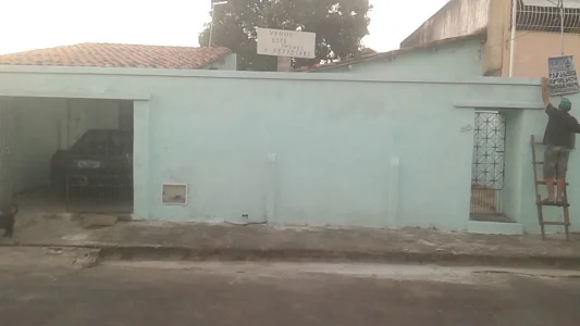 Vende SE um Imovel na 331 Conj Ceará