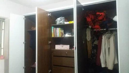 Lindo Guarda Roupas Novo