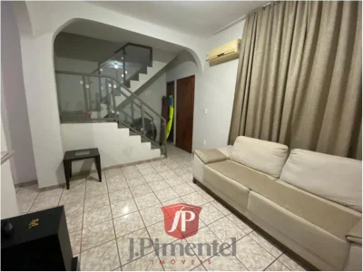 Casa com 3 Dorms em Vitória - Maria Ortiz por 355 Mil à Venda