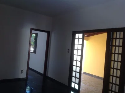 Vendo Casa em Ituiutaba