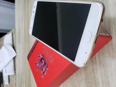 Vendo Motorola Z2 Play na Caixa 700