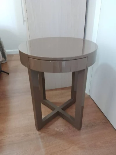 Mesa de Canto com Gaveta