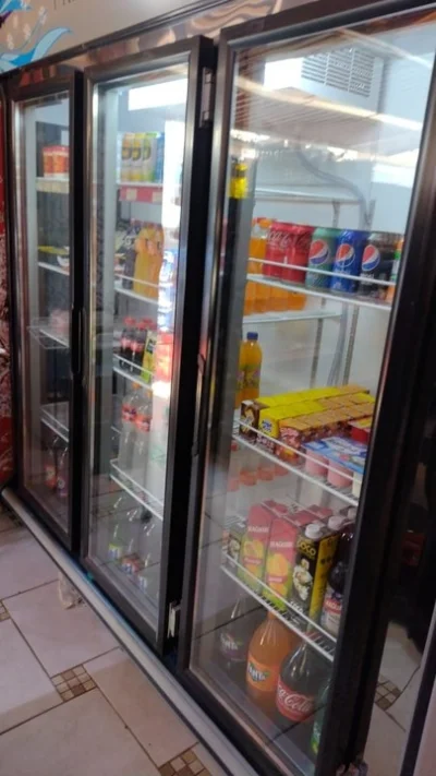 Geladeira Expositora de 3 Portas