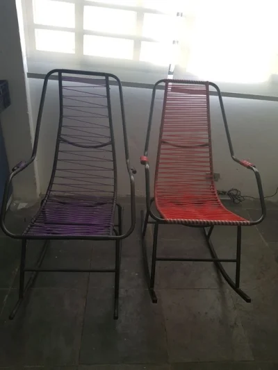 Cadeira de Balanço Retrô