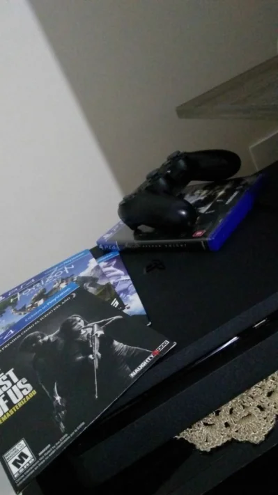 PS4 Slim, Urgente