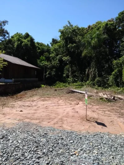 Terreno no Balneário Cambiju – Itapoá