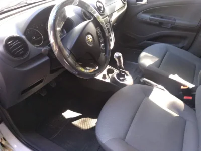 Volkswagen Gol 1.0 (flex) 4p 2010