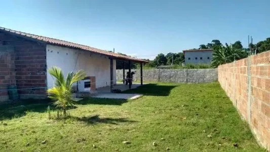Casa Proximo ao Centro de Inoa