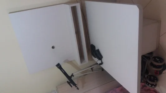 Mesa com Painel para Escritório