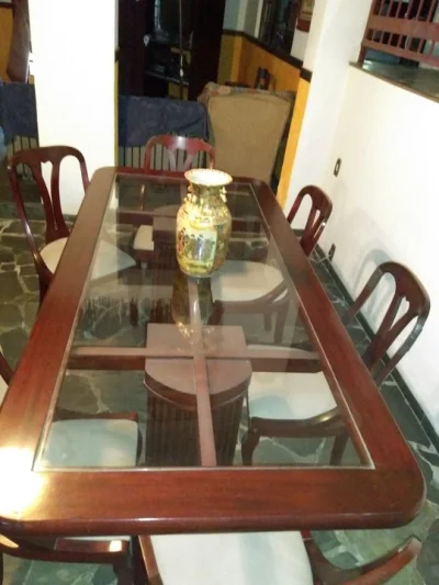 Mesa de Jantar e Cadeiras