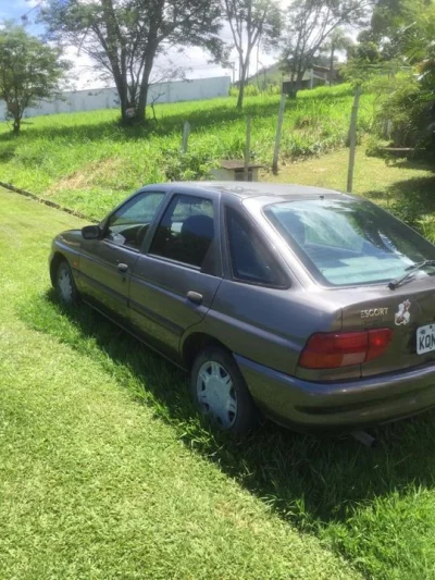 Escort 2000