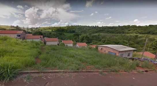 Vendo Terreno na Região Sul de Londrina PR 200m2