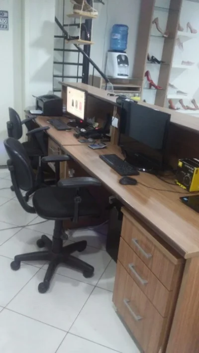 Vendo Instalação de Loja