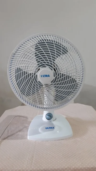 01 Ventilador Ultra. 30cm. 03pás. 110vts. R$80,00. Guarujá