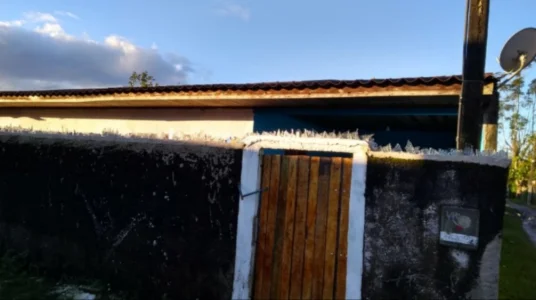 Vende-sa Casa na Ilha dos Valadares