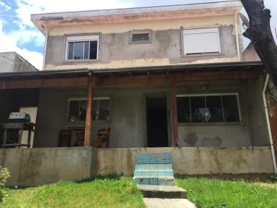 Casa 315m2 com 3 Suítes e 2 Closets