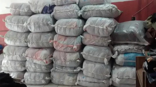 Alternativa Moda Fornecedora de Roupas Usadas para Brechós