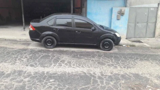 Ford Fiesta Sedan