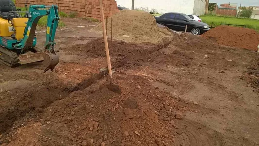 Aluguem de Bobcat e Miniescavadeira e Terraplenagem
